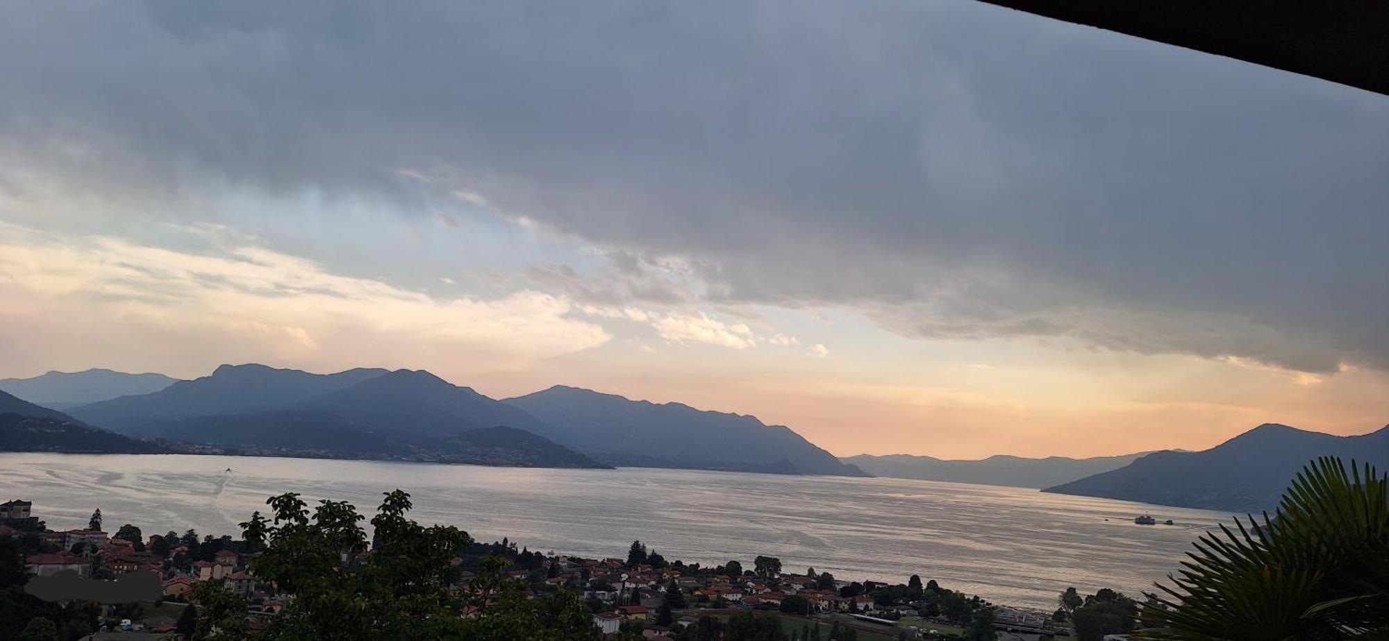 Sole & Lago-Lake Maccagno Exterior foto